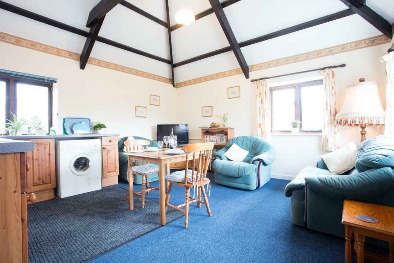 Sharlands Farm Holiday Cottages Bude Bagian luar foto